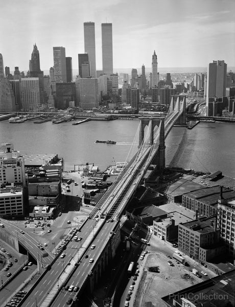 Brooklyn Bridge, Spanning East River, Aerial Brooklyn Bridge, Spanning East River, Aerial