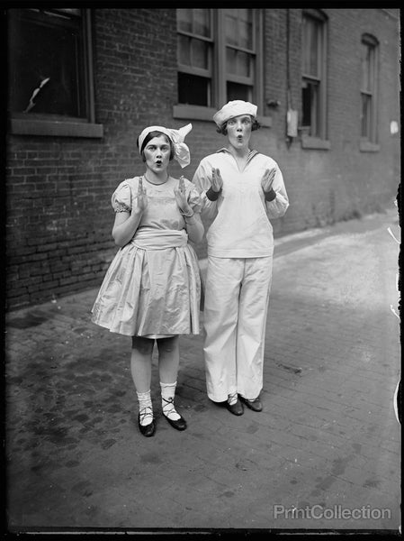 Debutantes with Summer Follies Debutantes with Summer Follies