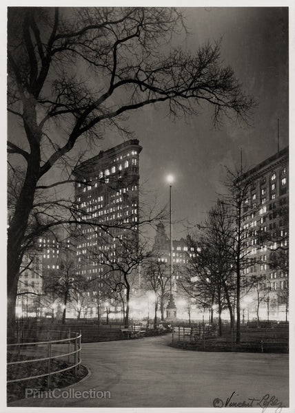 Eternal Light and Flatiron Building at Night Eternal Light and Flatiron Building at Night