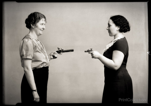 Female Shoot Out Female Shoot Out