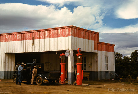 Filling Station and Garage at Pie Town, New Mexico Filling Station and Garage at Pie Town, New Mexico