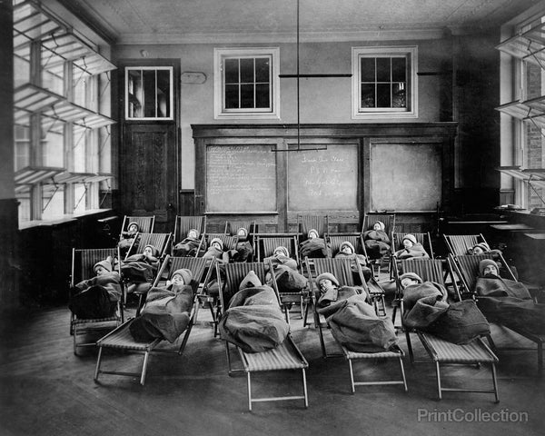 Fresh Air Class Rest Hour in Snuggies Fresh Air Class Rest Hour in Snuggies