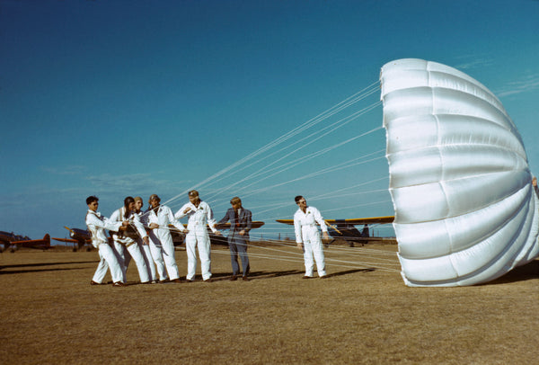 Parachute Lession and Pilots Parachute Lession and Pilots