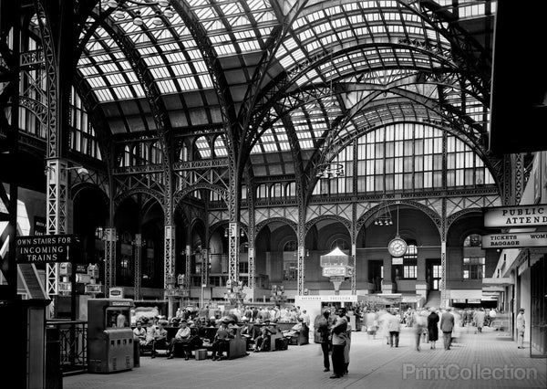 Pennsylvania Station, 370 Seventh Avenue, Concourse from South East Pennsylvania Station, 370 Seventh Avenue, Concourse from South East