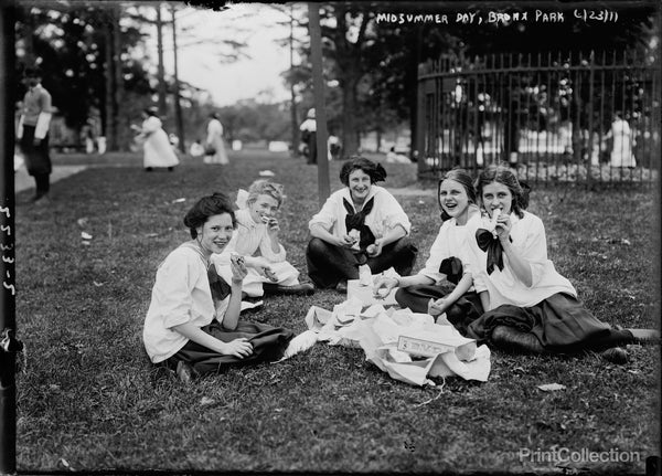 Women, Midsummer Day, Bronx Park Women, Midsummer Day, Bronx Park