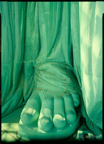 Detail of right foot, December 1985 'July IV. MDCCLXXVI,' March 1985, Statue of Liberty
