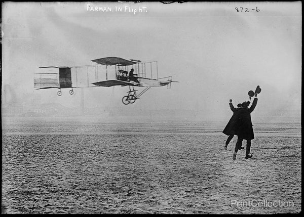 Farman Flying Machine, in Fight