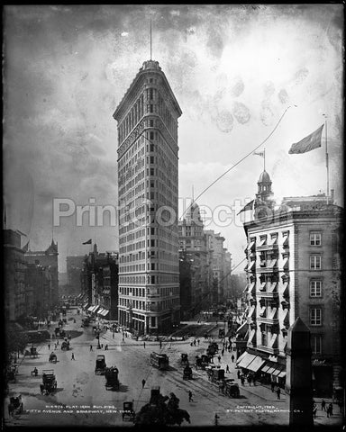 Flatiron Building, Fifth Avenue and Broadway, New York