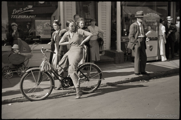 Street scene, Provincetown, Massachussetts